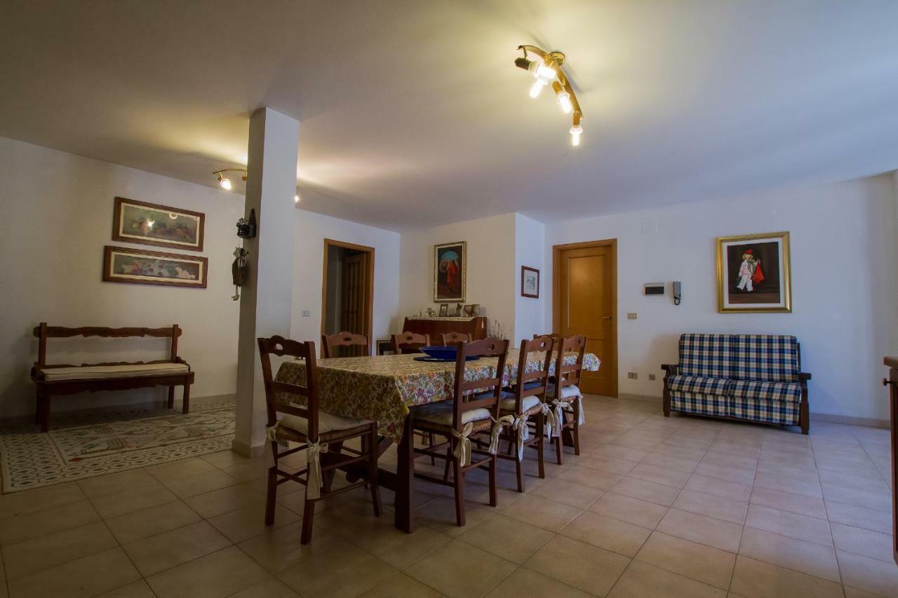 B&B Il Marinaio ซัสซารี ภายนอก รูปภาพ
